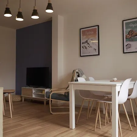 Pyrenees Addict, Full Equipped Apartment Orthez